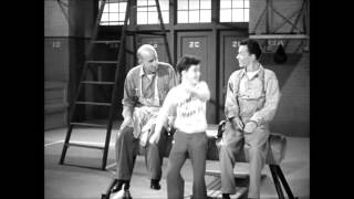 Watch Frank Sinatra I Believe (i Believe I Believe In Wishing Wells) video