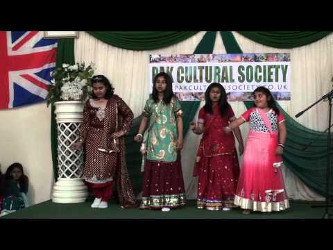 Pakistan Independence Day 2013 Girls Cultural Dance on Mane...