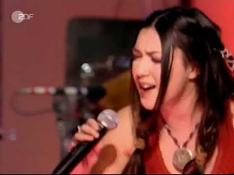 Michelle Branch and Santana perform The Game Of Love at the 2002 Nobel Peace