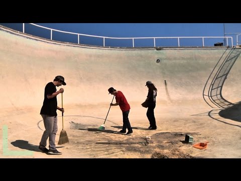 INSANE 16ft Deep Pool Frontside Invert Battle - Behind the Clips - Kevin Kowalski