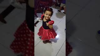 Clarisse Dançando A Paradinha Da Anita