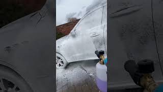 Satisfying Car Washing