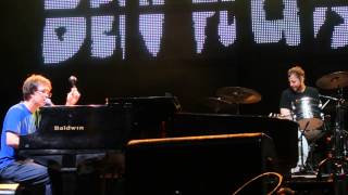 Watch Ben Folds Five Rock This Bitch video