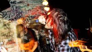Watch Pianos Become The Teeth Creatures Of Habit video