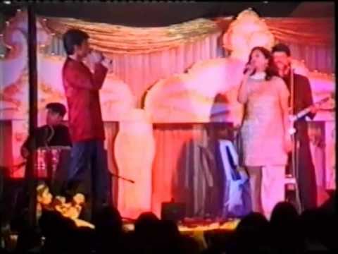 chal pyaar karegi live -sonu nigam and sunita kapur