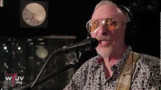 Watch Graham Parker Watch The Moon Come Down video
