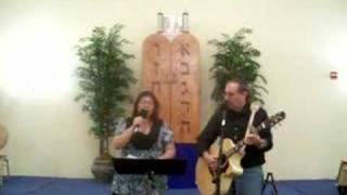 Watch Debbie Friedman Halluyah video