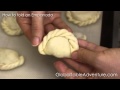 How to fold (repulgue) an Empanada (Global Table Adventure)