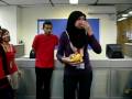 image Tdm Menari Tak Pakai Baju Merah
