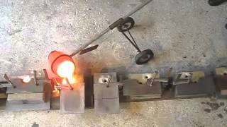 Cast iron melting in the home foundry Cast iron melting in the home foundry