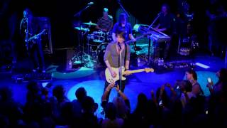 Watch Goo Goo Dolls When The World Breaks Your Heart video