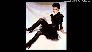 Watch Sheena Easton shes In Love With Her Radio video