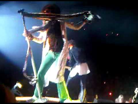 Aerosmith's steven tyler falls off stage Toronto American Idol
