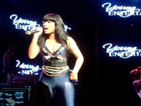 Itty Bitty Piggy. Nicki Minaj- Itty Bitty Piggy