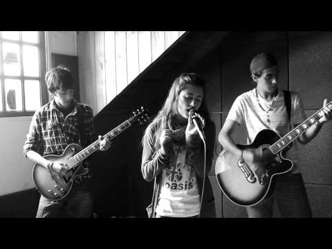 Across The Rain - Un Misil En Mi Placard - Soda Stereo (Cover...