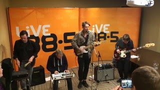 Live 88.5 Intimate Experience The Zolas - Molotov Girls