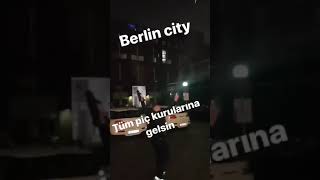 Massaka ve adamları Berlin'de silah sıkıyor