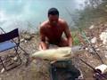 tobiolo e matteo a pesca a sipicciano catturano una carpa amur gigantesca di 20 kg