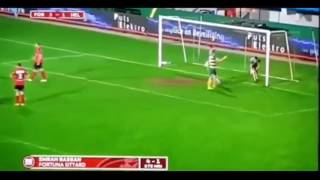 Galatasaray'ın eski futbolcusu Emrah Başsan'dan harika gol