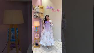 Btao Kon C Dress Sabse Achi H
