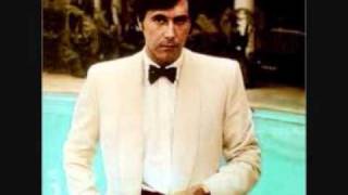 Watch Bryan Ferry The In Crowd video