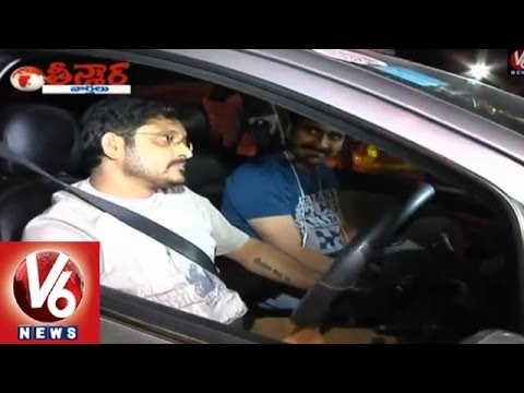 Raviteja And His Friend Caught in drunk and drive - Teenmaar...