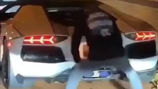 Oğlan 100.000 Maşini Belə Etdi̇