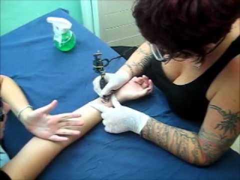 La osteocondrosis los dolores vivos de la cabeza