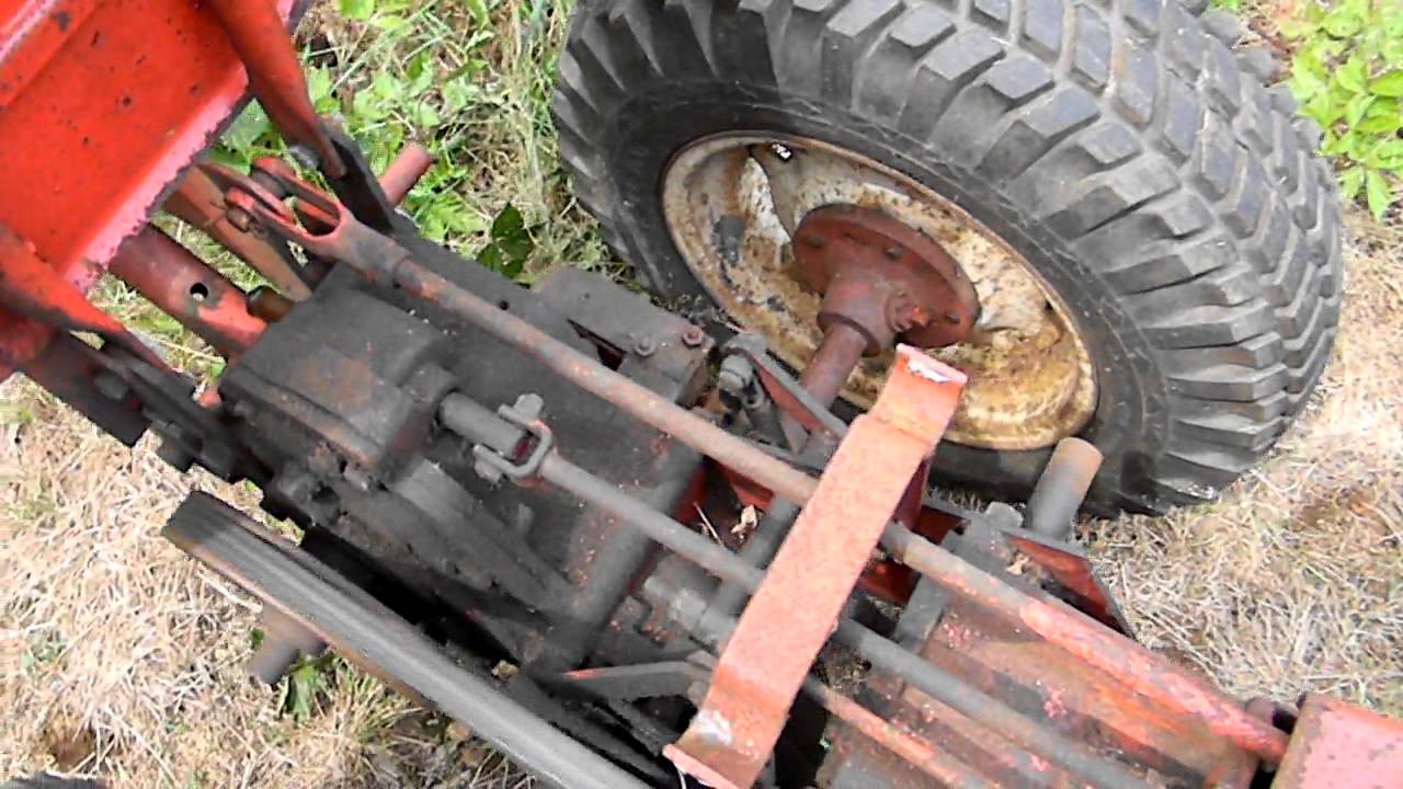 Simplicity 725 tractor with snow blower - YouTube