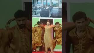 Mahnoor Raat Da Hanera Va Mujra