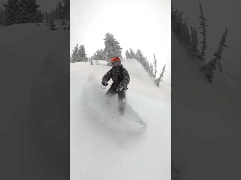SNOWBOARDING POWDER IN MAY - CHRISTIAN RAYMOND #GOPROMAX #SNOWBOARDING #POWDER