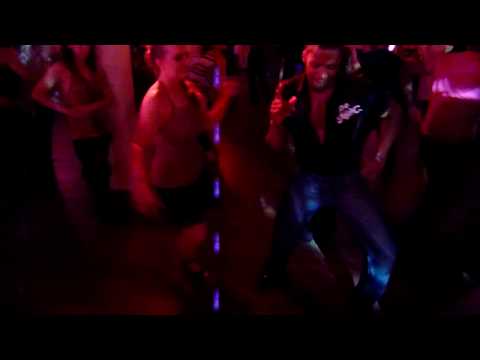 Terry Tauliaut (Salsalianza) & Kathleen Moors (Santo Rico) - salsa social dancing
