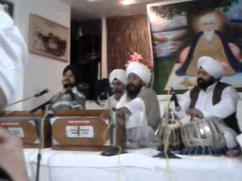 Dhan Dhan Hamare Bhag Ghar Aaya Pir Mera - Bhai Gurbachan Singh...