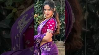Hilessa Vaishnavi Hottest Navel In Saree