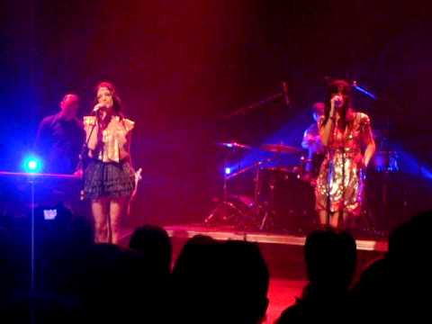 Nouvelle Vague-Master And Servant-live in Principal 2010