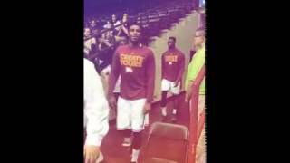 Winthrop Basketball Boys Entering