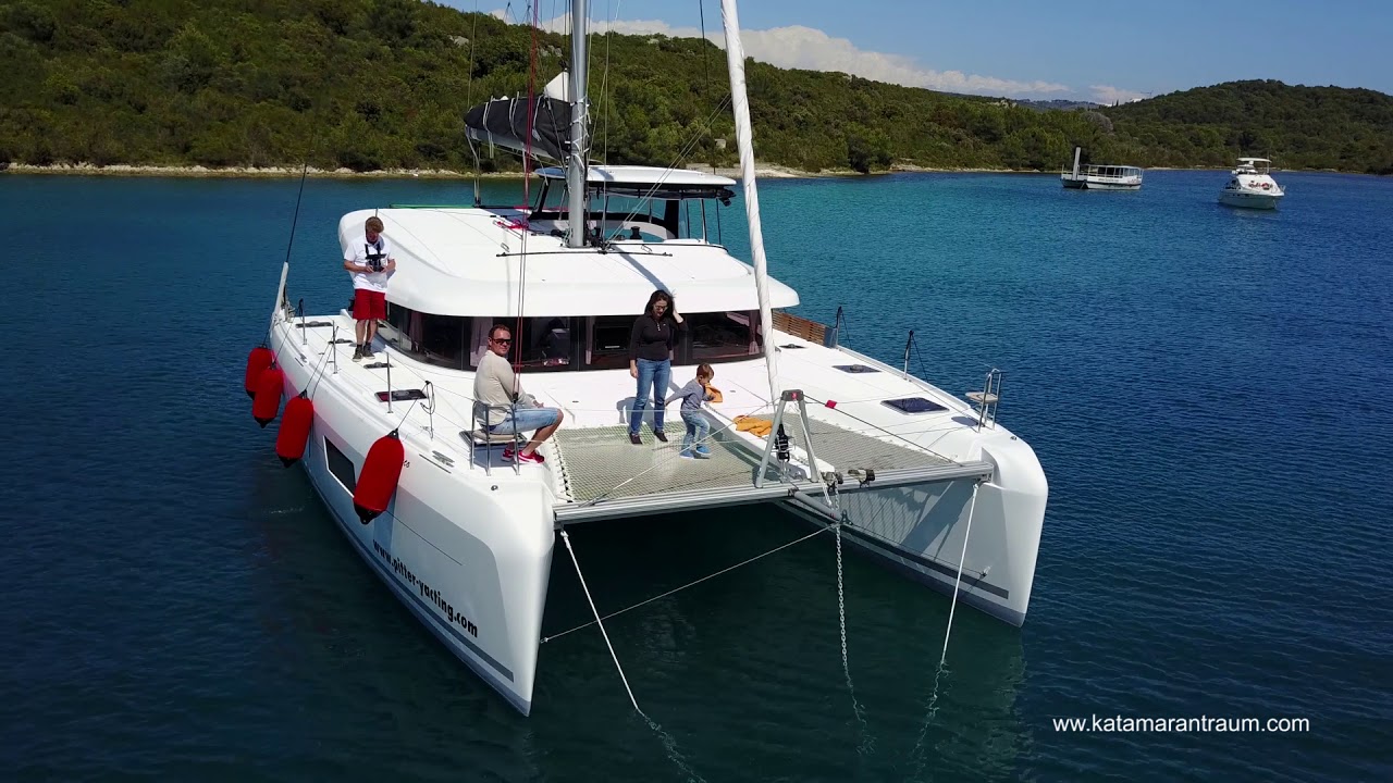 25 hustler catamaran