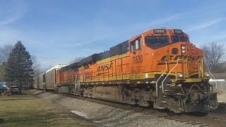 Bnsf 7800 Leads A Vehicle Train, Galesburg, Il