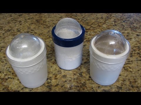 Lynn's Recipes Cooking Tip #4 Using Flour and Sugar Shakers