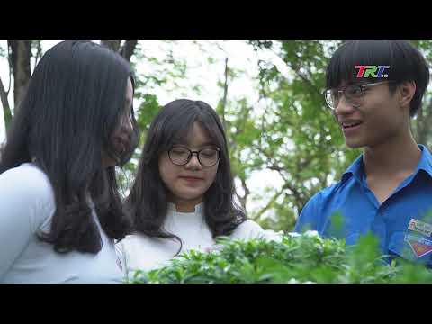 Áo dài nữ sinh Huế