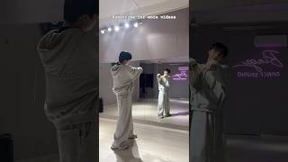Dance Tutorial M.o - Yuqi By Bin Gà Studio