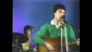 Watch Talking Heads I Want To Live video