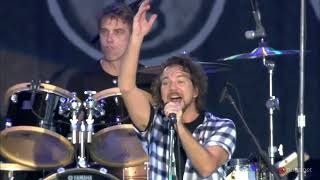 Watch Pearl Jam Arms Aloft video