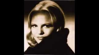 Watch Peggy Lee Autumn In Rome video