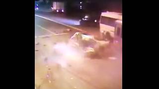 Видео Авария Шолохова 20 линия 28 ноября 2015 Ростов на Дону от donnews ru, 38-я линия, Ростов-на-Дону, Россия