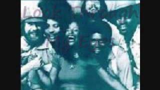 Watch Chaka Khan Look Through My Eyes video