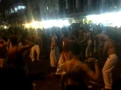 Allahabad Azadari|Chehlum Juloos-03-01-2013.Zanjeer Matam by...