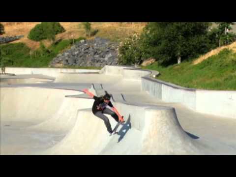 Jeremy McNamara: Whoa! of the Week (insane deep-end crailslide ender)