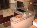 Cucina Penisola in Muratura e Grès
