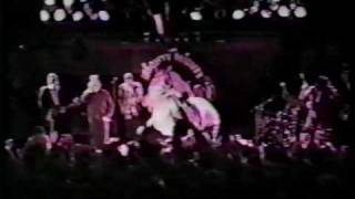 Watch Mighty Mighty Bosstones Dogs And Chaplains video